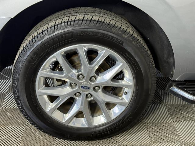 used 2021 Ford Expedition car, priced at $30,000