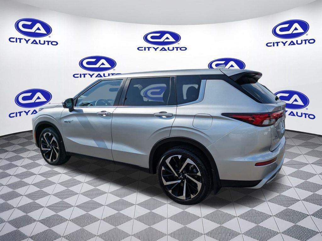 used 2024 Mitsubishi Outlander PHEV car, priced at $25,900