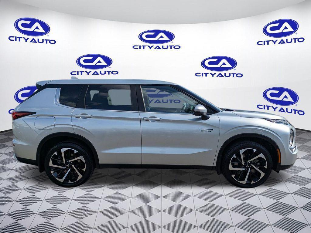 used 2024 Mitsubishi Outlander PHEV car, priced at $25,900
