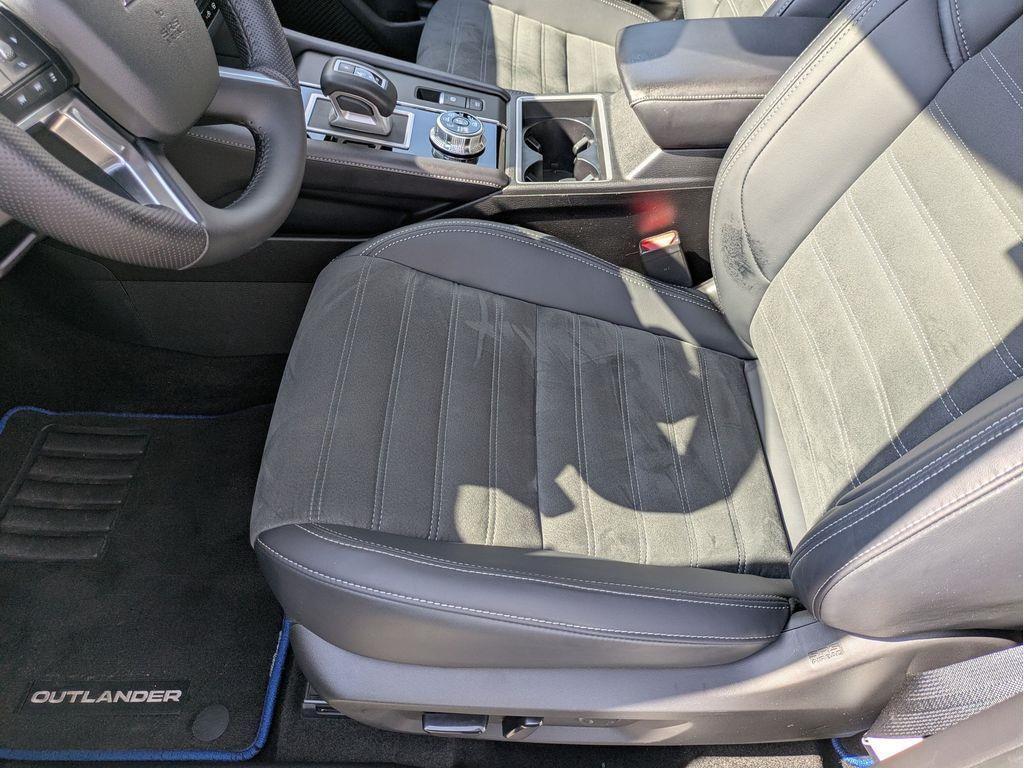 used 2024 Mitsubishi Outlander PHEV car, priced at $25,900