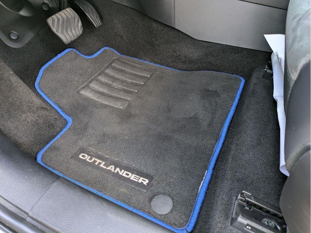 used 2024 Mitsubishi Outlander PHEV car, priced at $25,900