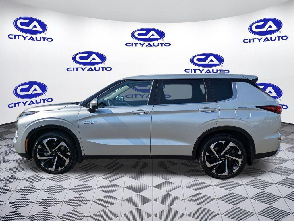 used 2024 Mitsubishi Outlander PHEV car, priced at $25,900