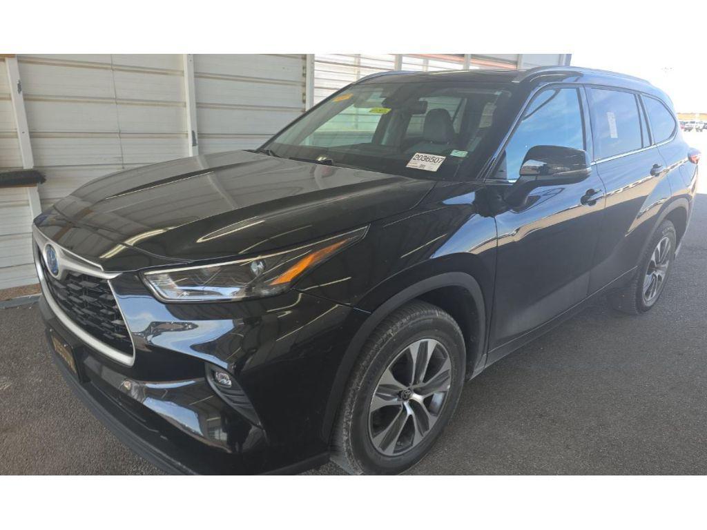 used 2022 Toyota Highlander Hybrid car, priced at $29,870