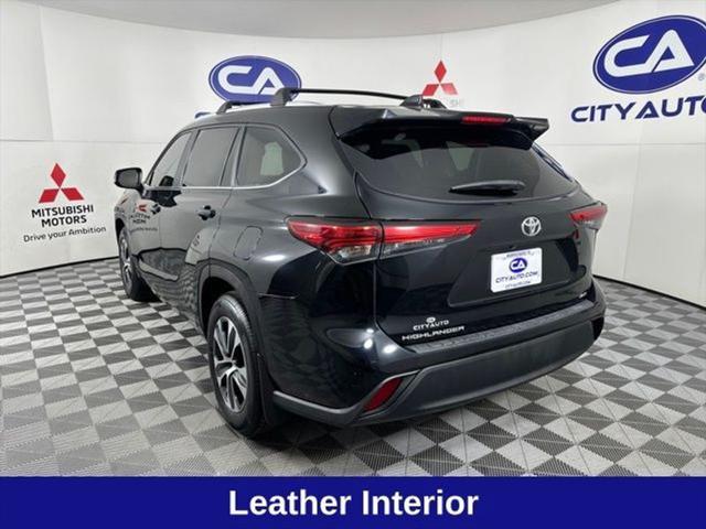 used 2023 Toyota Highlander car, priced at $37,880