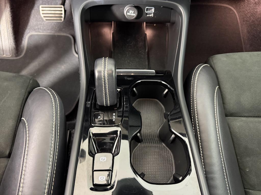 used 2021 Volvo XC40 car, priced at $23,678