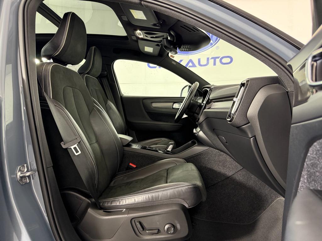 used 2021 Volvo XC40 car, priced at $23,678