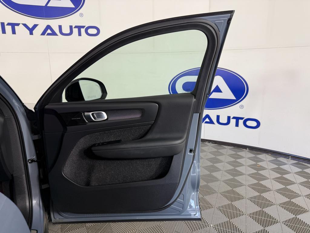used 2021 Volvo XC40 car, priced at $23,678