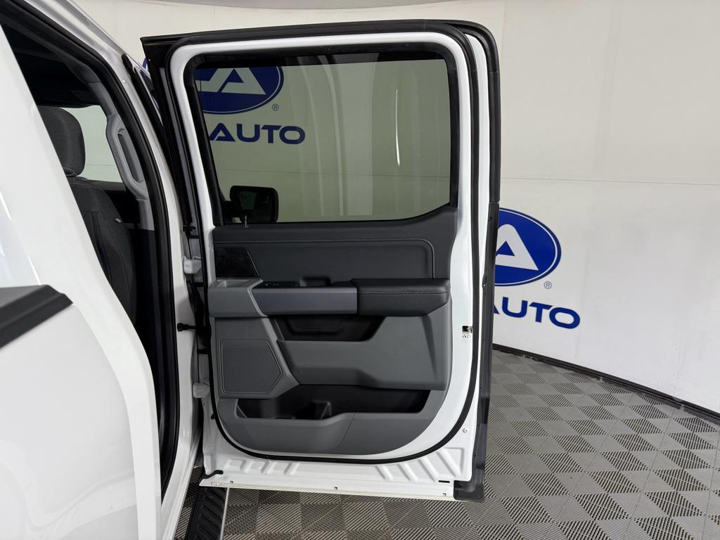 used 2022 Ford F-150 car, priced at $39,000
