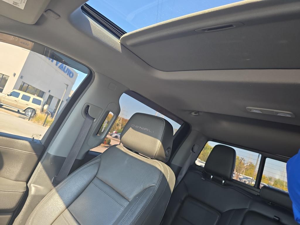 used 2019 GMC Sierra 1500 car, priced at $35,000