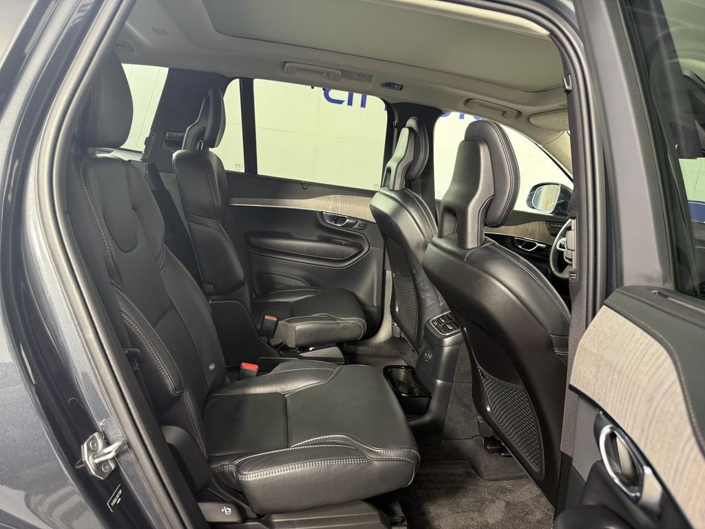 used 2022 Volvo XC90 Recharge Plug-In Hybrid car, priced at $41,000