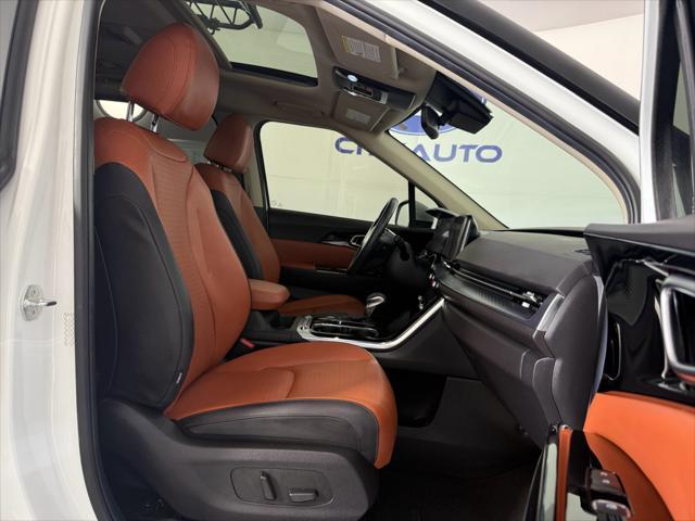 used 2024 Kia Carnival car, priced at $43,800