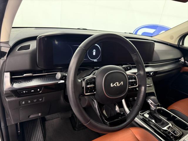 used 2024 Kia Carnival car, priced at $43,800