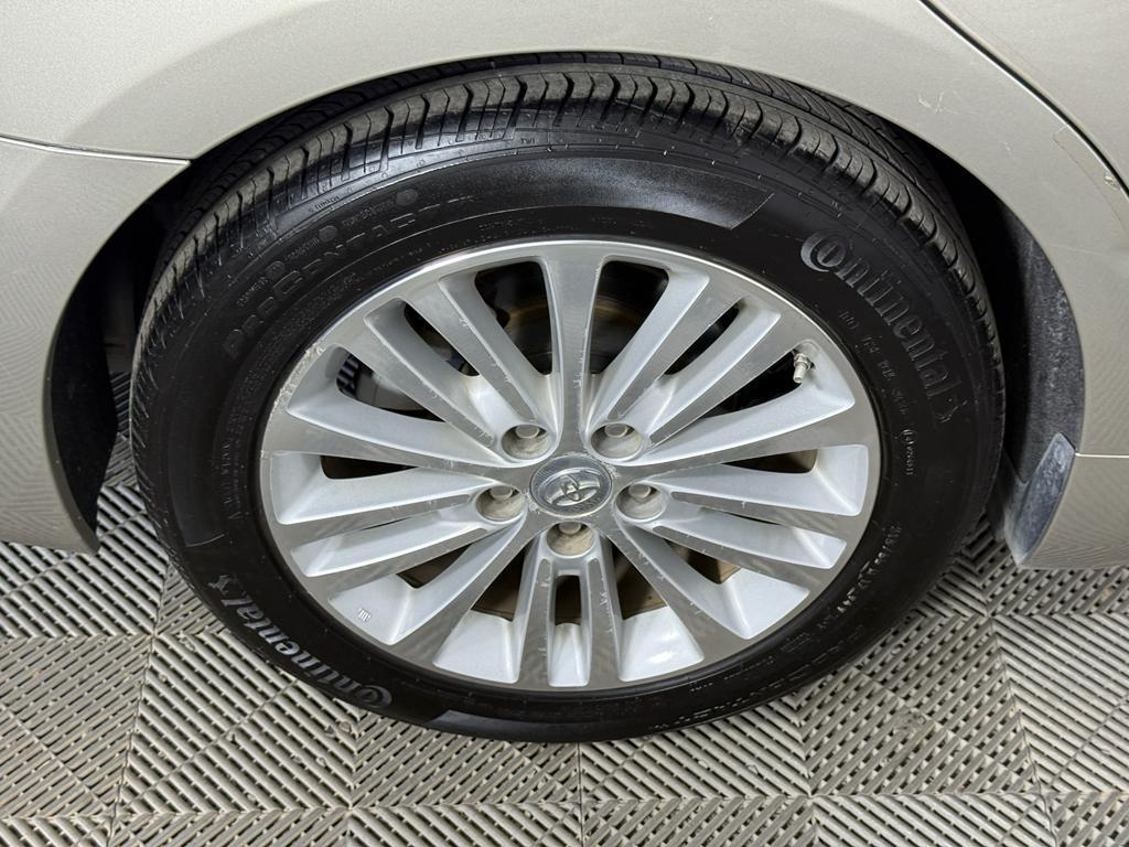 used 2015 Toyota Avalon Hybrid car, priced at $11,950