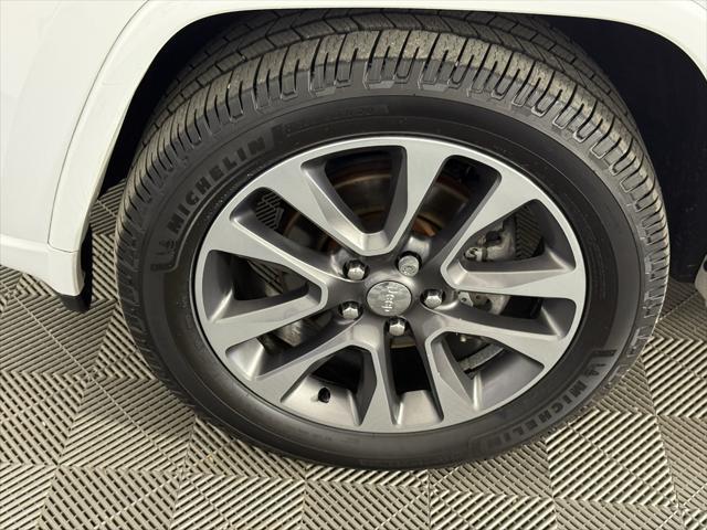 used 2017 Jeep Grand Cherokee car, priced at $18,300