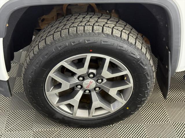 used 2014 GMC Sierra 1500 car, priced at $25,800
