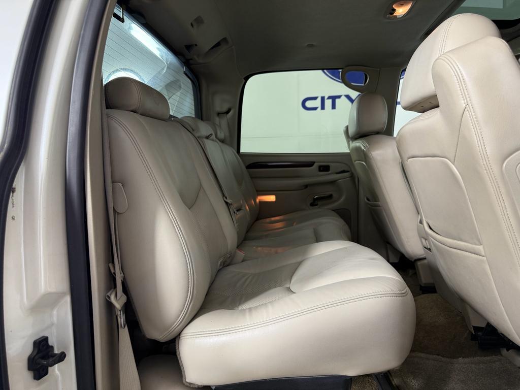 used 2003 Cadillac Escalade EXT car, priced at $9,995