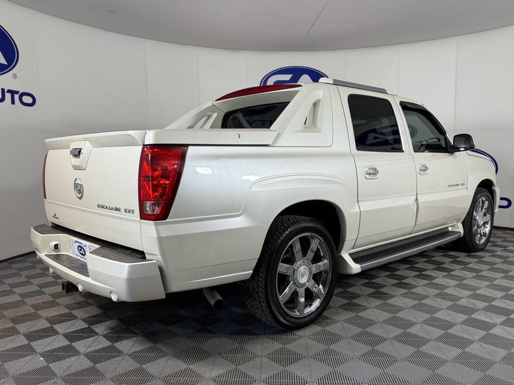 used 2003 Cadillac Escalade EXT car, priced at $9,995