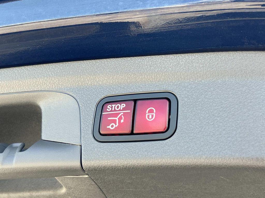 used 2020 Mercedes-Benz GLE 350 car, priced at $30,000