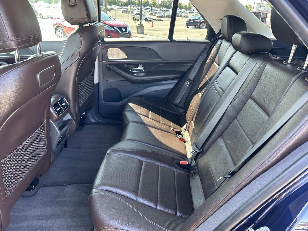 used 2020 Mercedes-Benz GLE 350 car, priced at $30,000