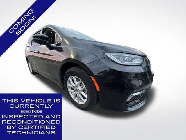 used 2022 Chrysler Pacifica car, priced at $20,510