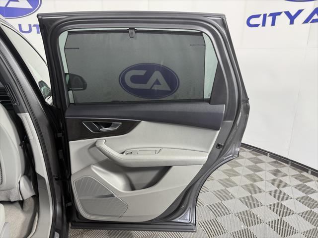 used 2022 Audi Q7 car, priced at $32,500