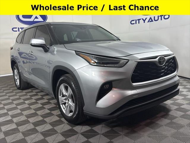 used 2021 Toyota Highlander car, priced at $24,986