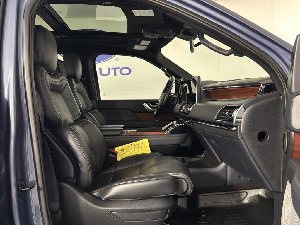 used 2023 Lincoln Navigator car, priced at $61,943