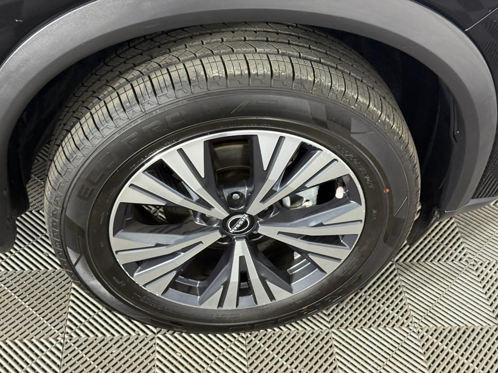 used 2022 Nissan Rogue car, priced at $17,559