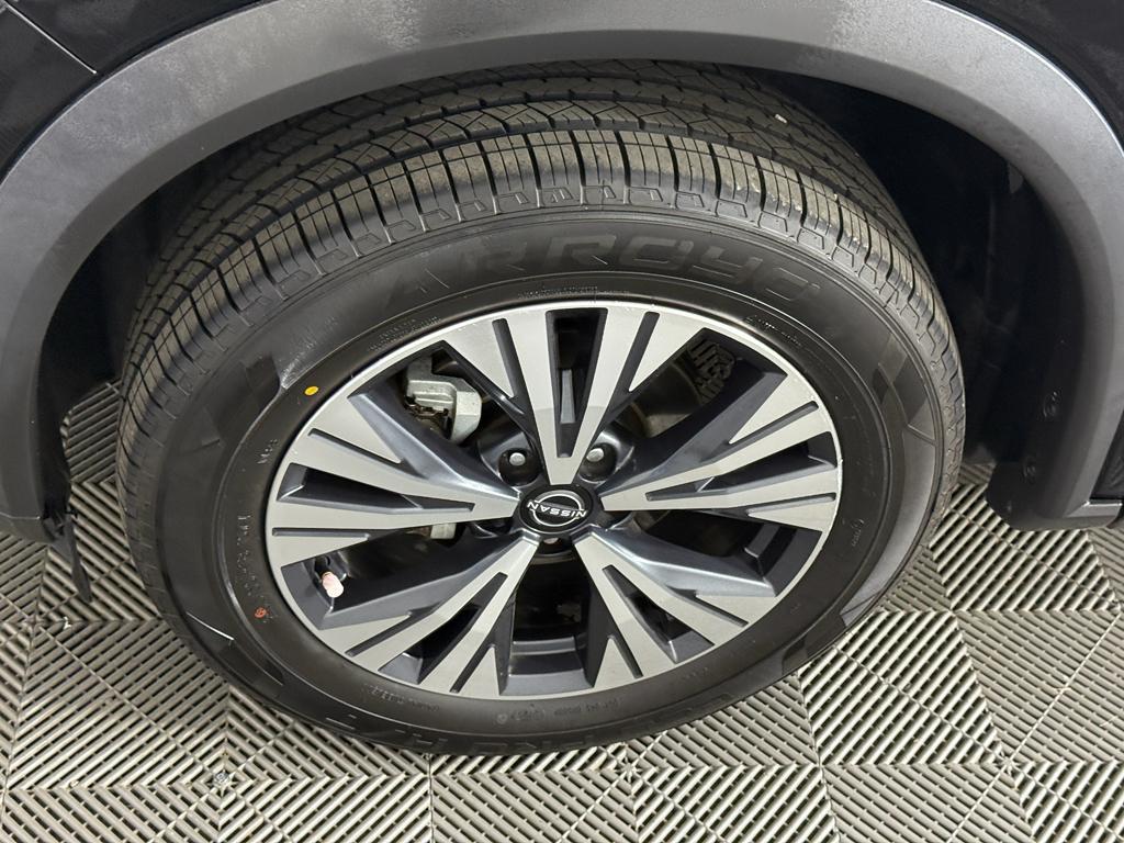 used 2022 Nissan Rogue car, priced at $17,559
