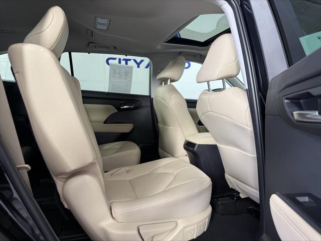 used 2023 Toyota Highlander Hybrid car, priced at $37,800
