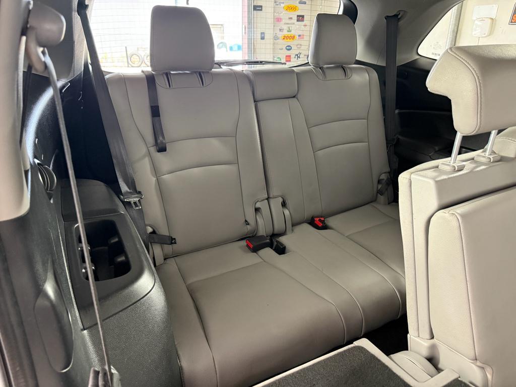 used 2021 Honda Pilot car, priced at $25,020