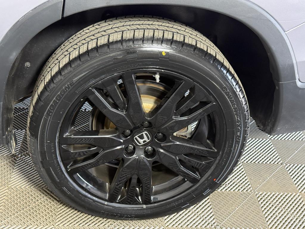 used 2021 Honda Pilot car, priced at $25,020