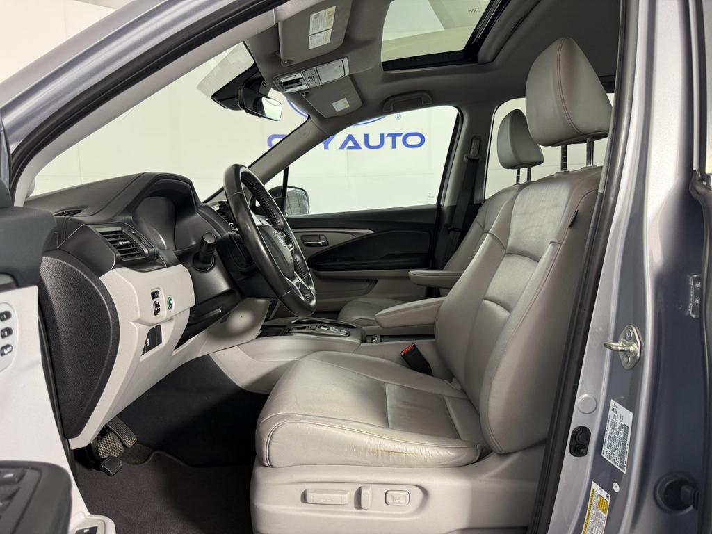 used 2021 Honda Pilot car, priced at $25,020