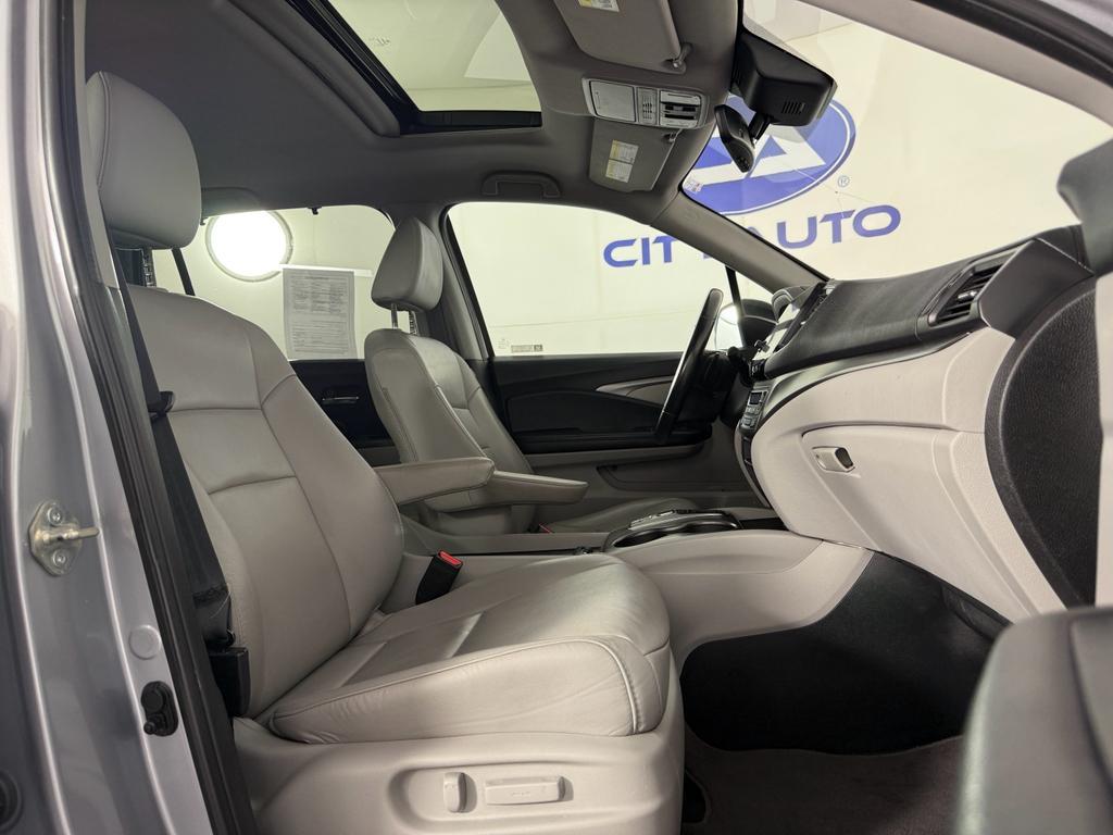 used 2021 Honda Pilot car, priced at $25,020