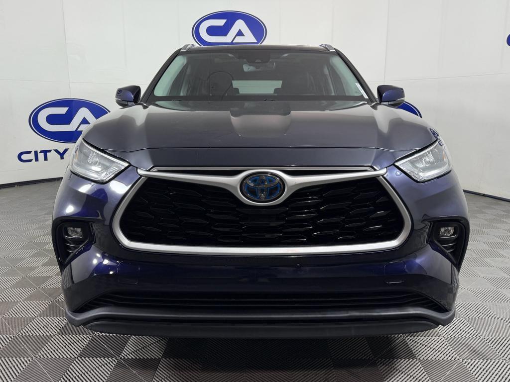used 2020 Toyota Highlander Hybrid car, priced at $27,247