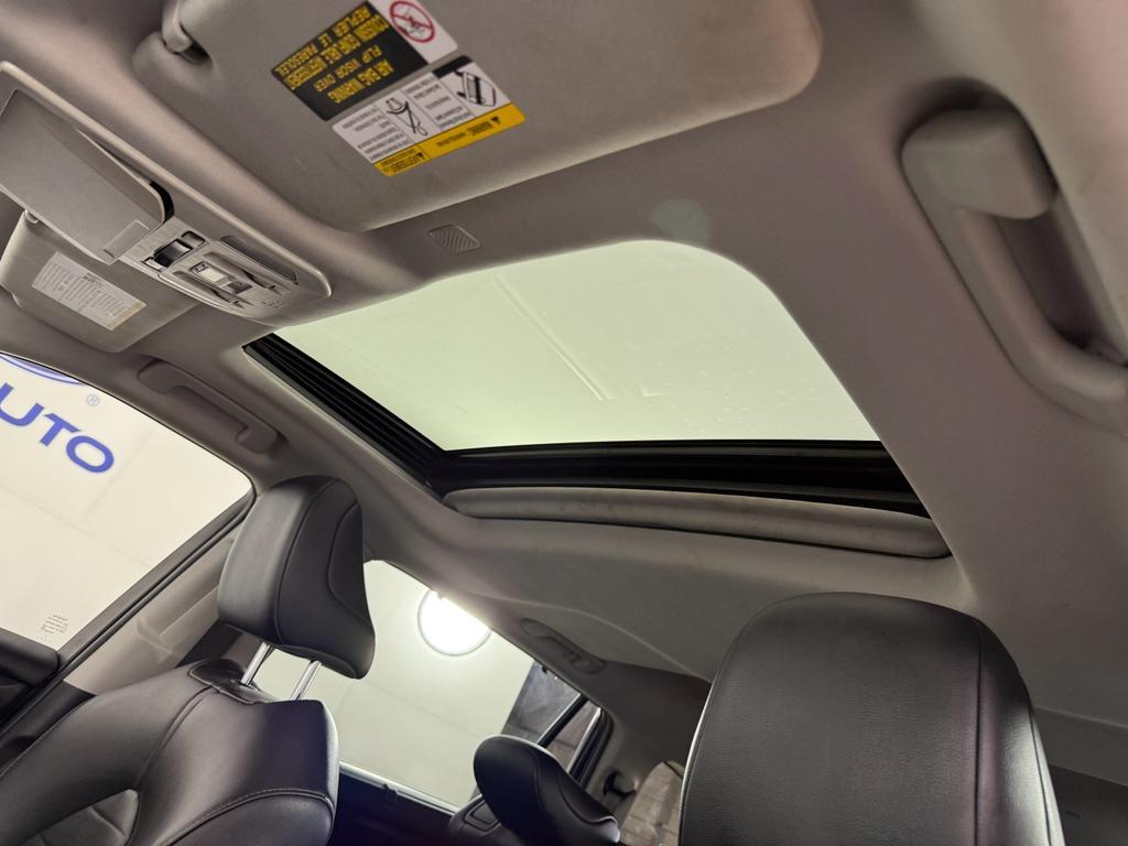 used 2020 Toyota Highlander Hybrid car, priced at $27,247