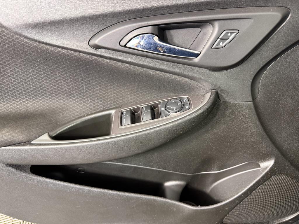 used 2023 Chevrolet Malibu car, priced at $18,995