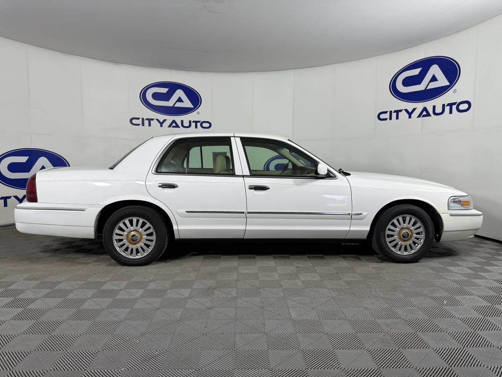 used 2008 Mercury Grand Marquis car, priced at $8,995