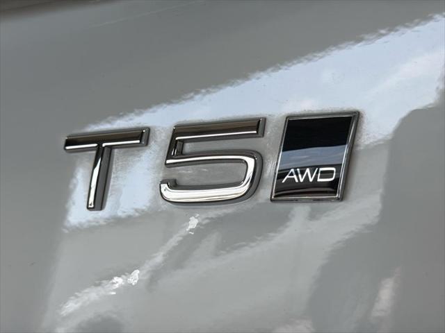 used 2022 Volvo XC90 car, priced at $26,986