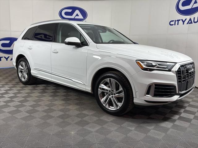 used 2023 Audi Q7 car, priced at $40,000