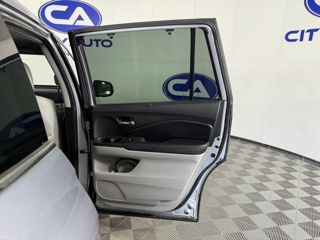 used 2016 Honda Pilot car, priced at $16,995