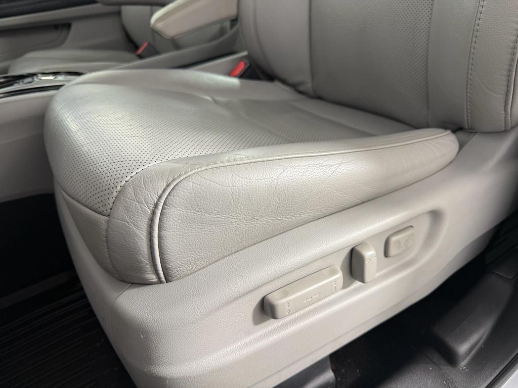 used 2016 Honda Pilot car, priced at $16,995