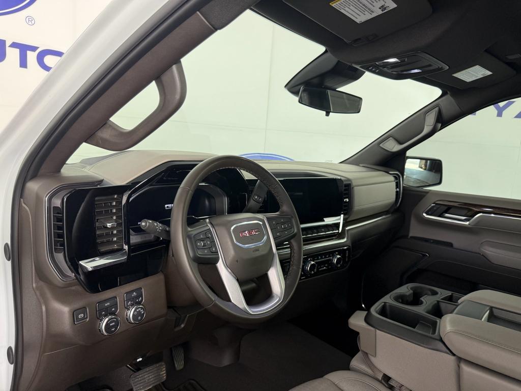 used 2024 GMC Sierra 1500 car, priced at $41,000