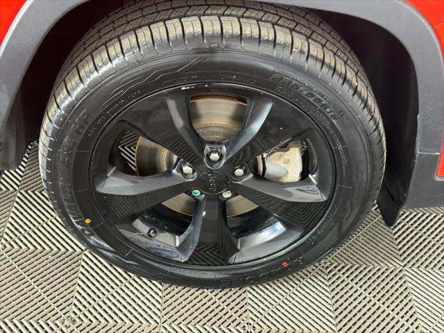 used 2021 Jeep Cherokee car, priced at $17,960