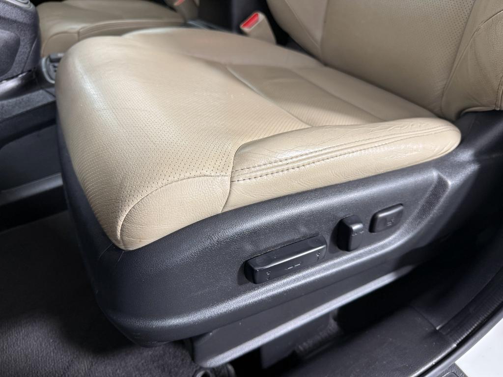 used 2016 Honda CR-V car, priced at $15,900
