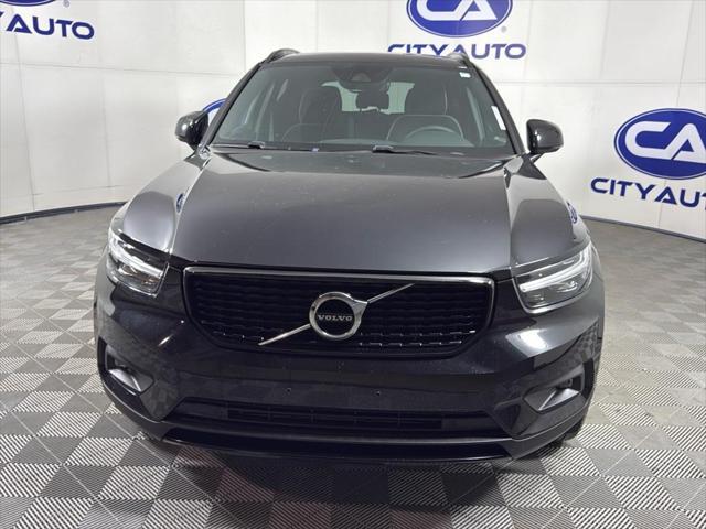 used 2022 Volvo XC40 car, priced at $30,995