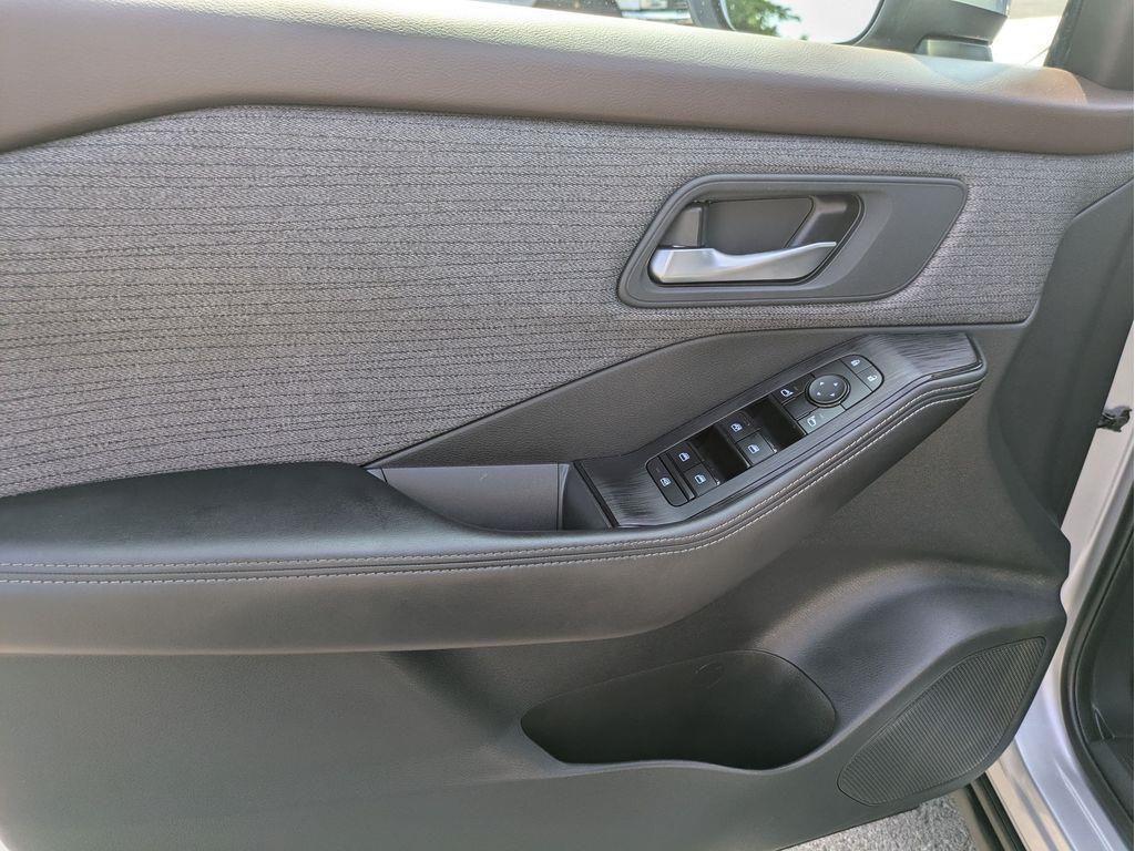 used 2021 Nissan Rogue car, priced at $22,988