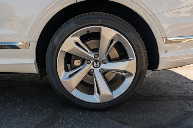 new 2025 Bentley Bentayga car, priced at $249,755