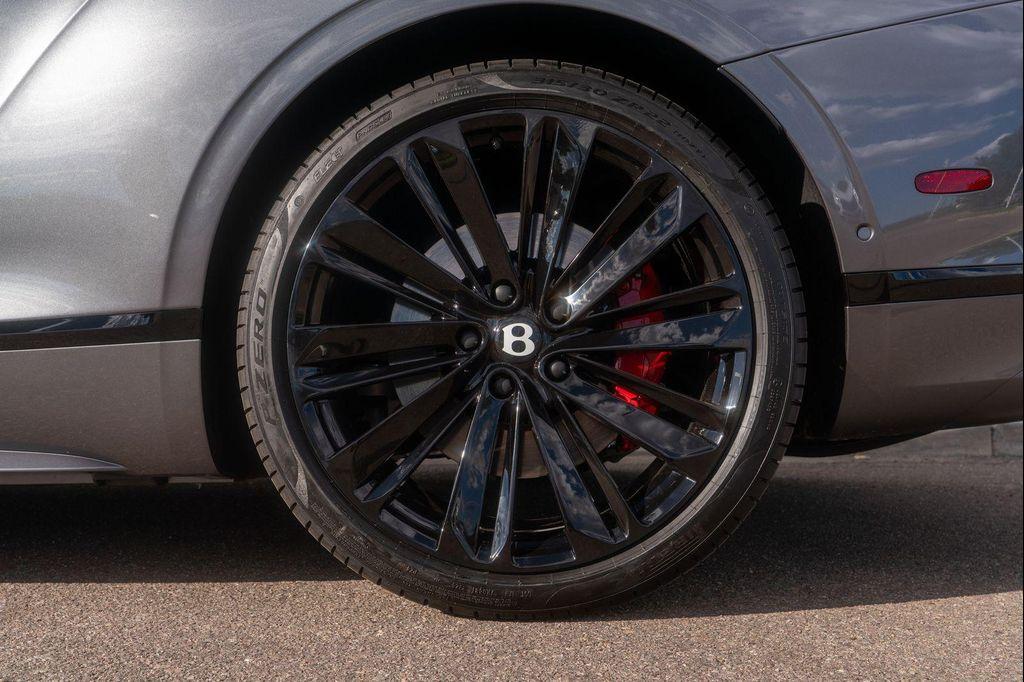 new 2025 Bentley Continental GT car