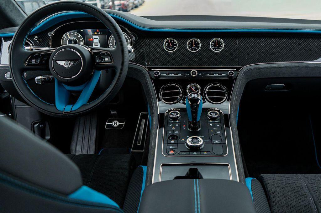 new 2025 Bentley Continental GT car